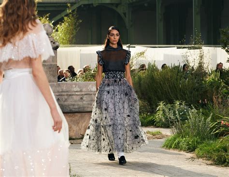 chanel haute couture printemps été 2015|chanel haute couture 2020 video.